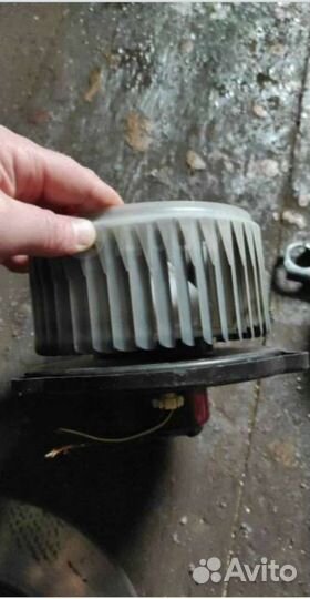 Вентилятор печки Subaru