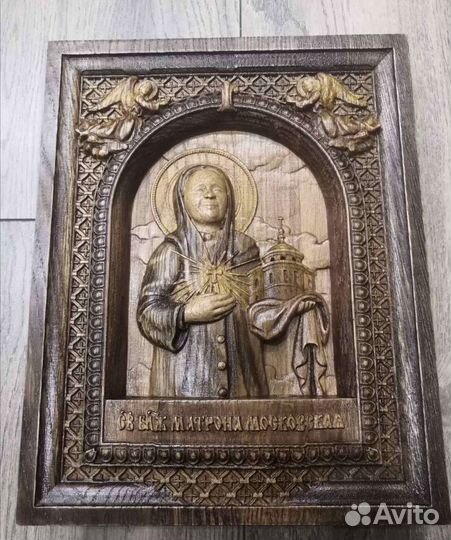 Резные иконы из дерева