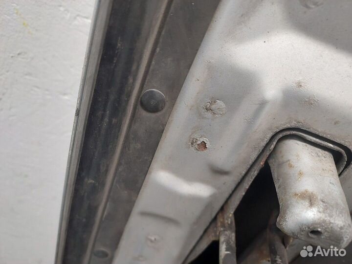 Капот Nissan Pathfinder