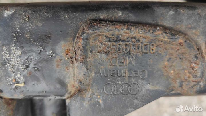 Балка передняя поперечная Audi A4 (B5) 8d0199521d