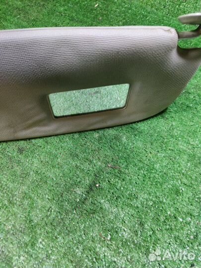 Козырек солнцезащитный передний правый Kia Spectra