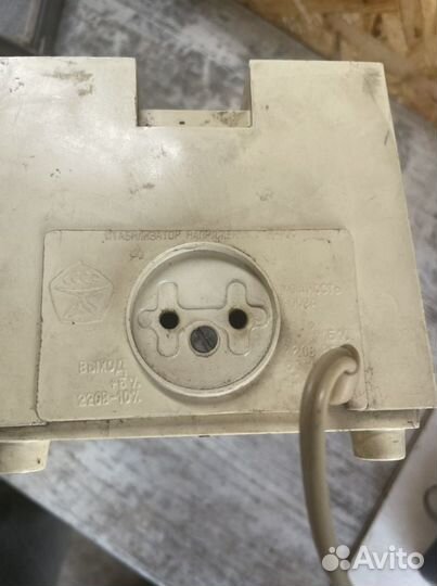 Стабилизатор напряжения бу