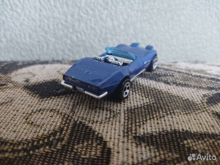 72 Stingray Convertible hot wheels