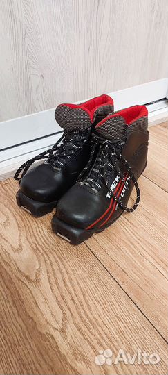 Детские лыжи