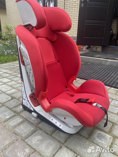 Детское кресло chicco iso fix (от 9 до 36 кг)