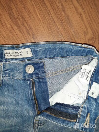 Джинсовые шорты для стройного мальчика