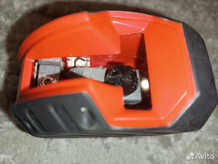 Лазерный уровень Atom