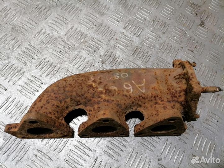 Коллектор выпускной левый Audi A6 c6 C6