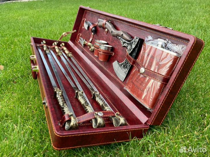 Шашлычный набор в дипломате из кожи. Эксклюзивный