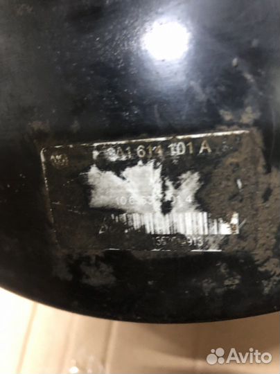 VW Passat B4 Вакуумный усилитель тормозов