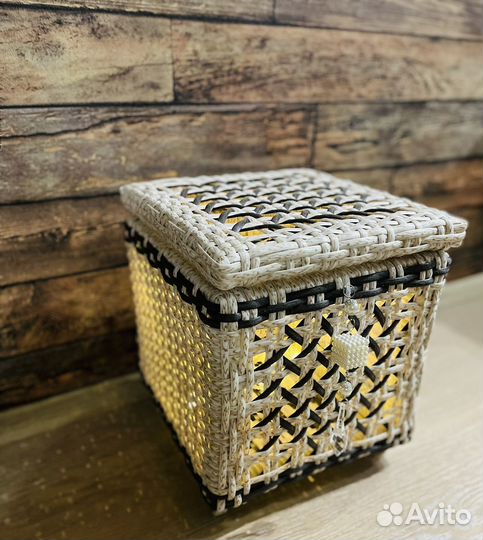 Корзина из ротанга