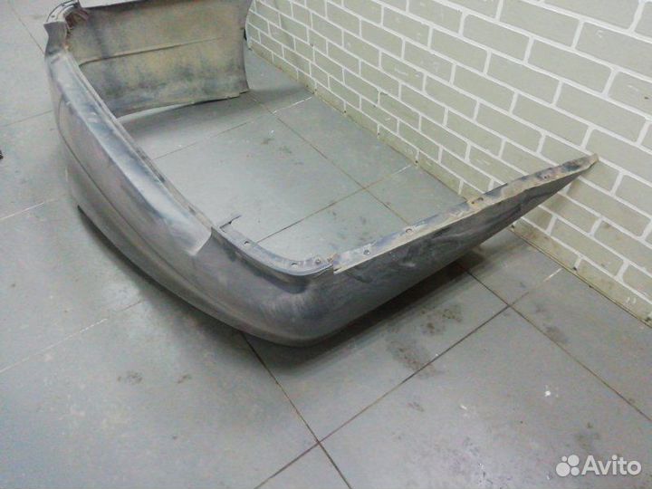 Бампер задний Mitsubishi Diamante F31A 1995-2005