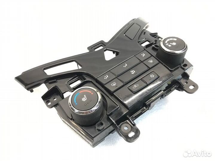 Блок управления климат-контролем Chevrolet Cruze