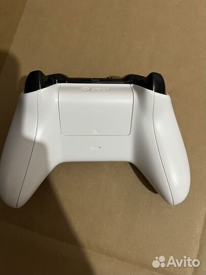 Геймпад Xbox One с адаптером
