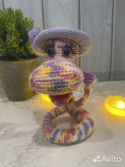 Змейка - символ 2025 года