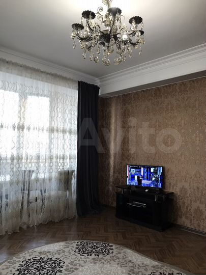 2-к. квартира, 65 м², 9/12 эт.