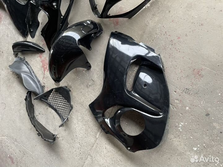 Пластик Suzuki gsxr 1300 hayabusa gen2