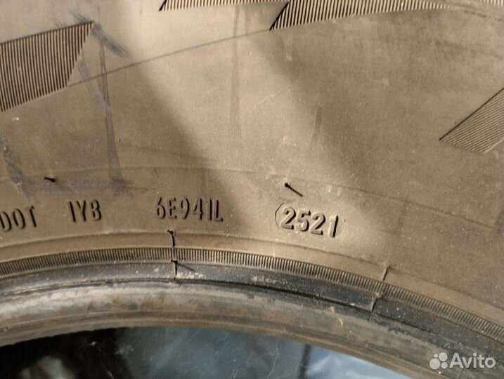 Pirelli Ice Zero 225/65 R17