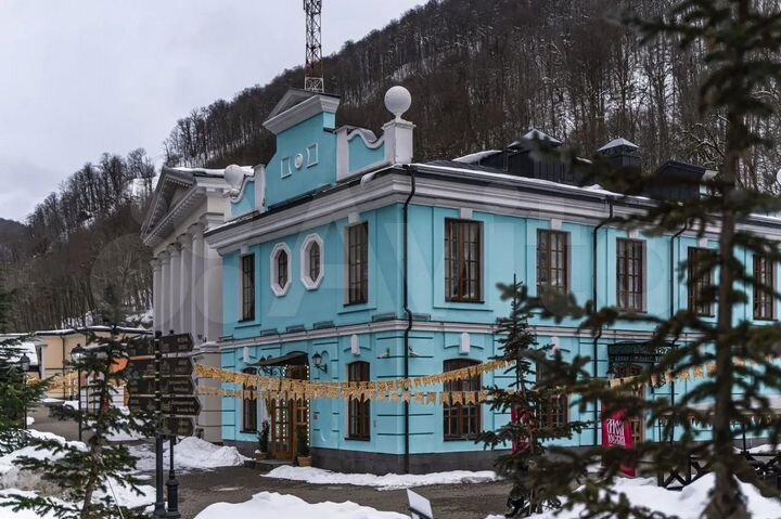 Гостиница, 1200 м²