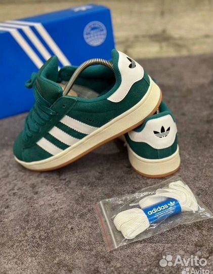 Кроссовки adidas