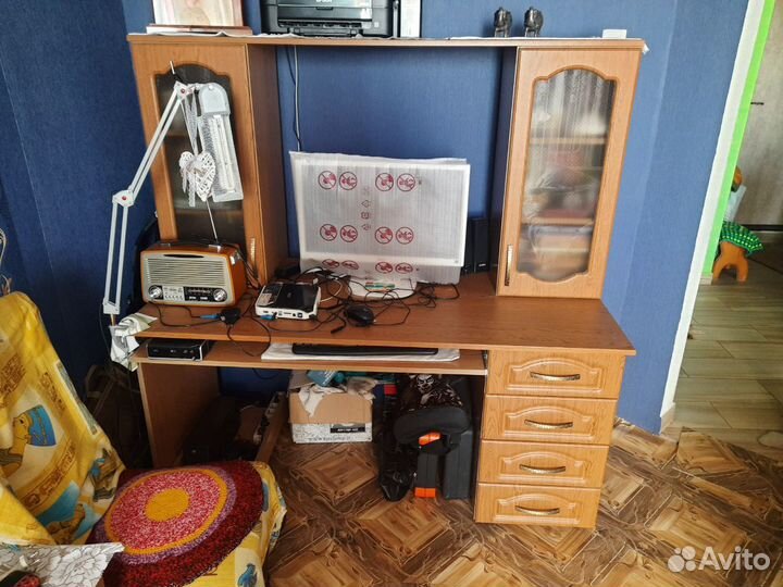 Компьютерный стол