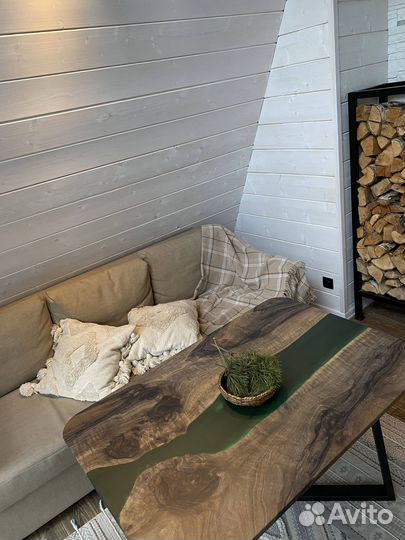 Кухонный стол 'Afraid Future'