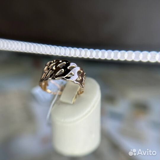 Золотое кольцо 585 новое золото