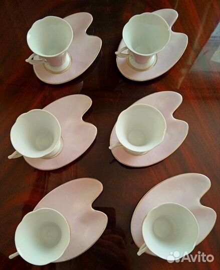 Кофейные чашки с блюдцем