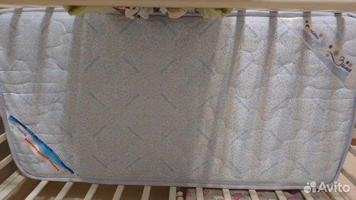 Детская кроватка с маятником и ящиком mr sandman