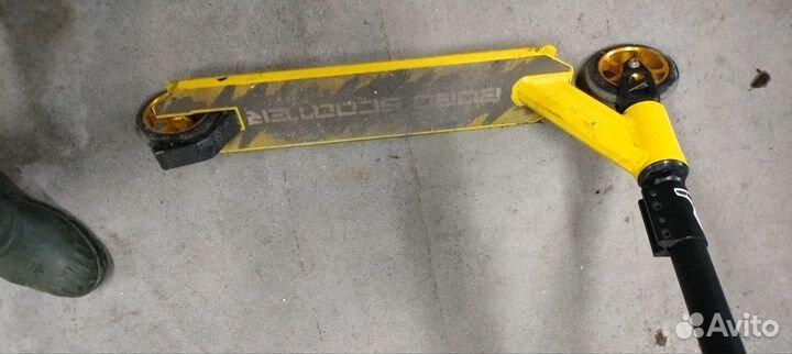 Трюковой самокат