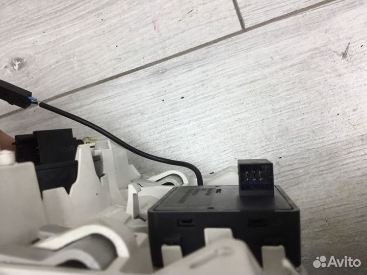 Плафон подсветки салона Volkswagen Passat