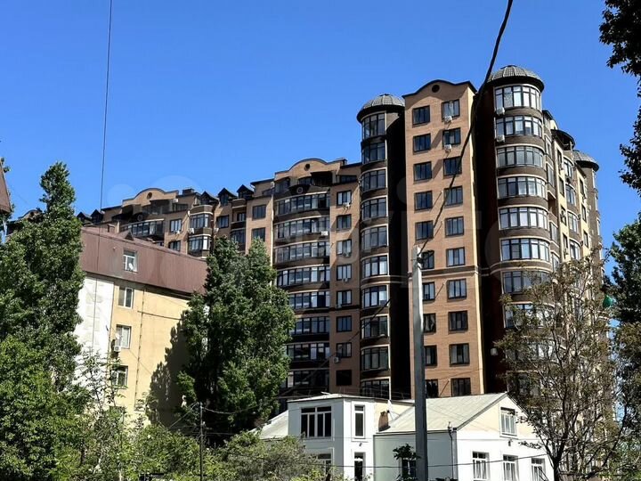 1-к. квартира, 57 м², 7/13 эт.