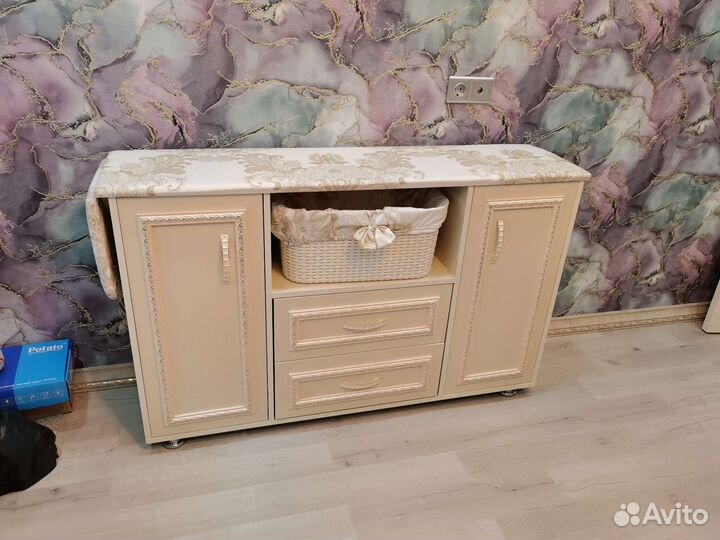 Гладильная доска с тумбой