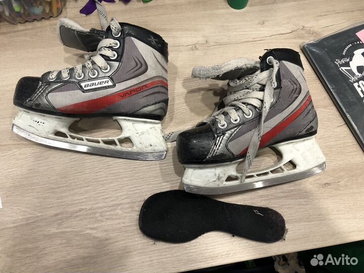 Хоккейные коньки bauer