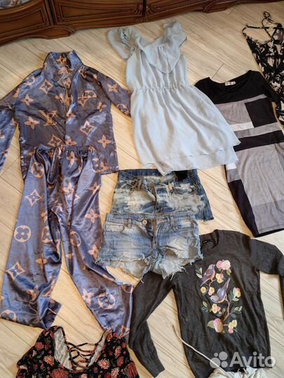 Женские вещи