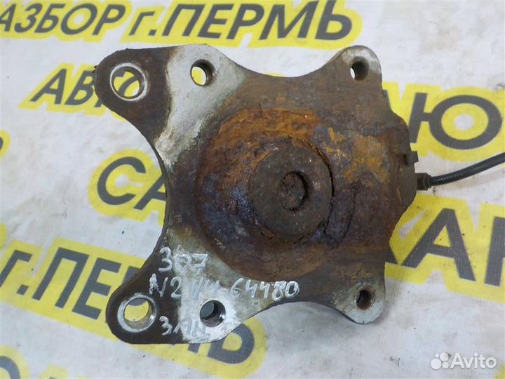 Цапфа Peugeot 307 2001-2007