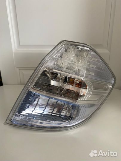 Стоп сигналы Honda FIT GP1 LDA