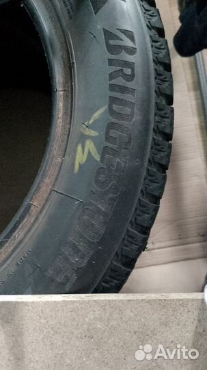 Bridgestone Ice Cruiser 7000S 185/60 R14 T