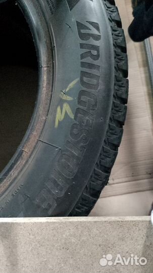 Bridgestone Ice Cruiser 7000S 185/60 R14 T