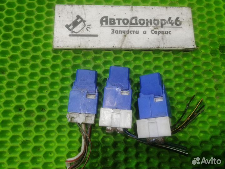 Реле Nissan Note 2523079945