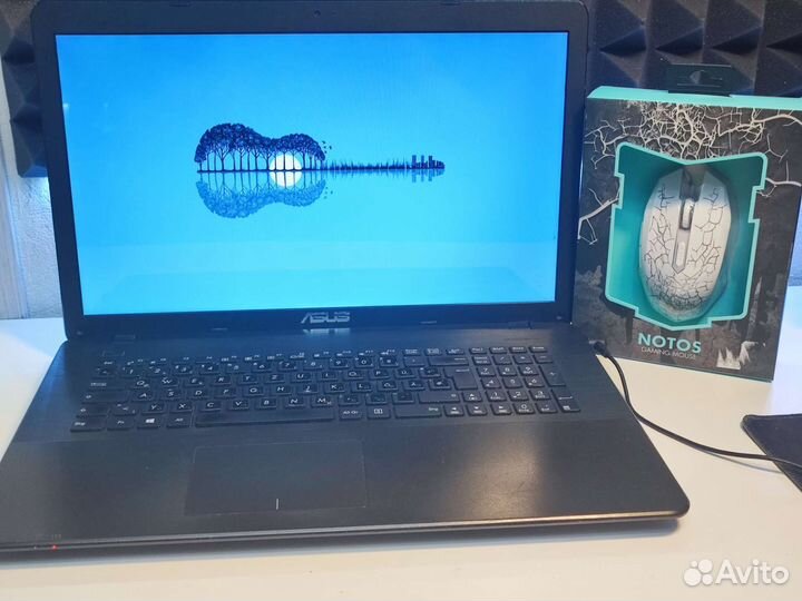 Ноутбук asus в отличном состоянии