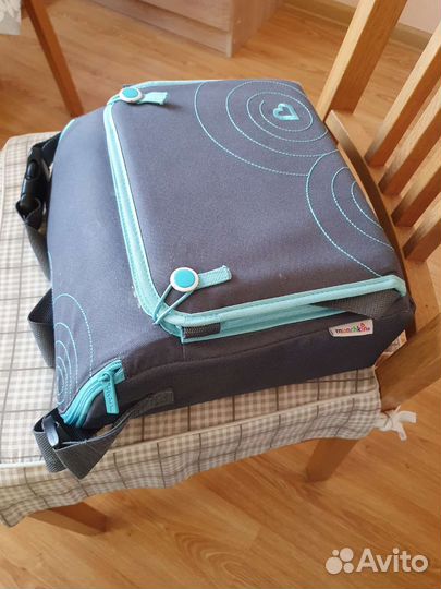 Переносной стульчик-сумка Munchkin