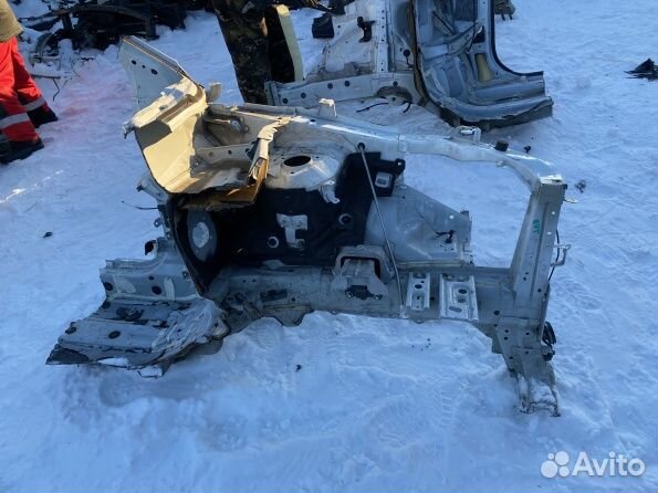 Четверть передняя левая Mitsubishi Outlander 3 GF