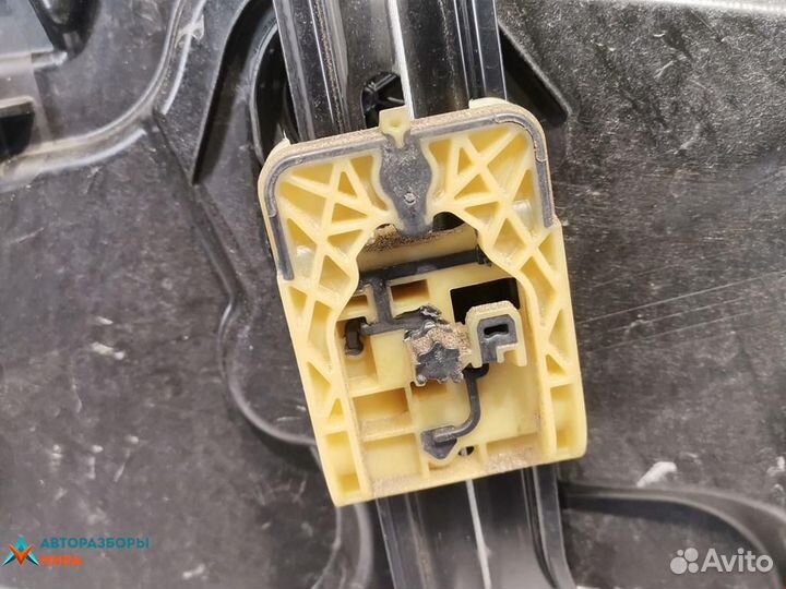 Стеклоподъемник передний правый Volvo S60 2 2012