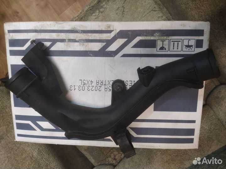 Патрубок интеркулера Фольксваген, Шкода, Ауди