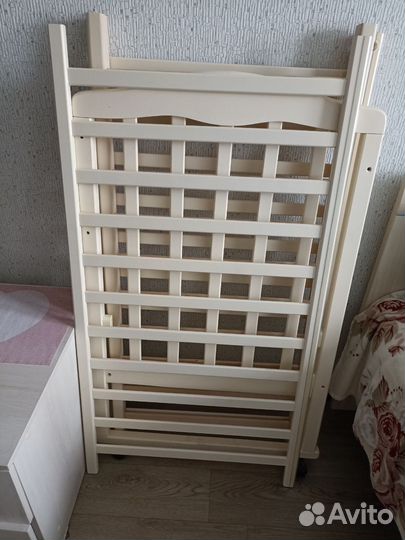 Продам детскую кроватку
