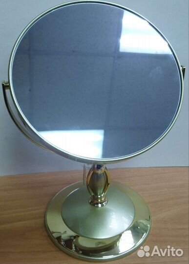 Зеркало настольное