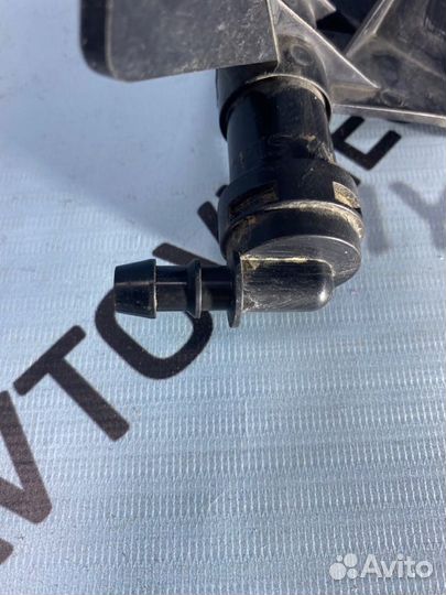 Форсунка омывателя фары Kia Quoris