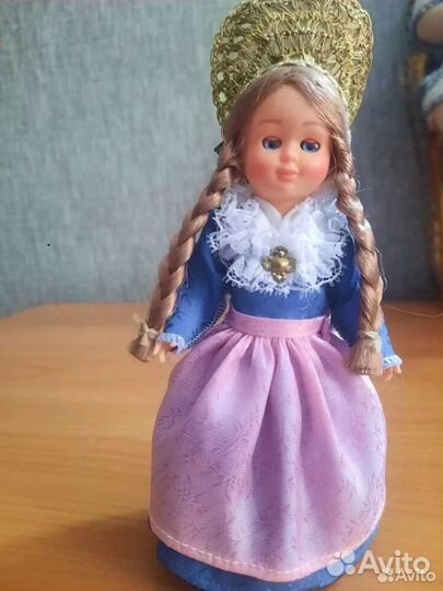 Две маленькие куклы для Марианны