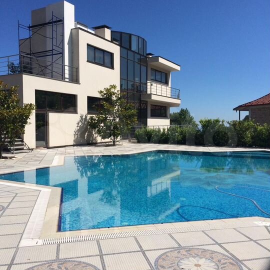 Общепит, 2500 м²